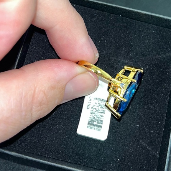 Elegant Blue and Gold Women's Ring - Picture 2 of 5